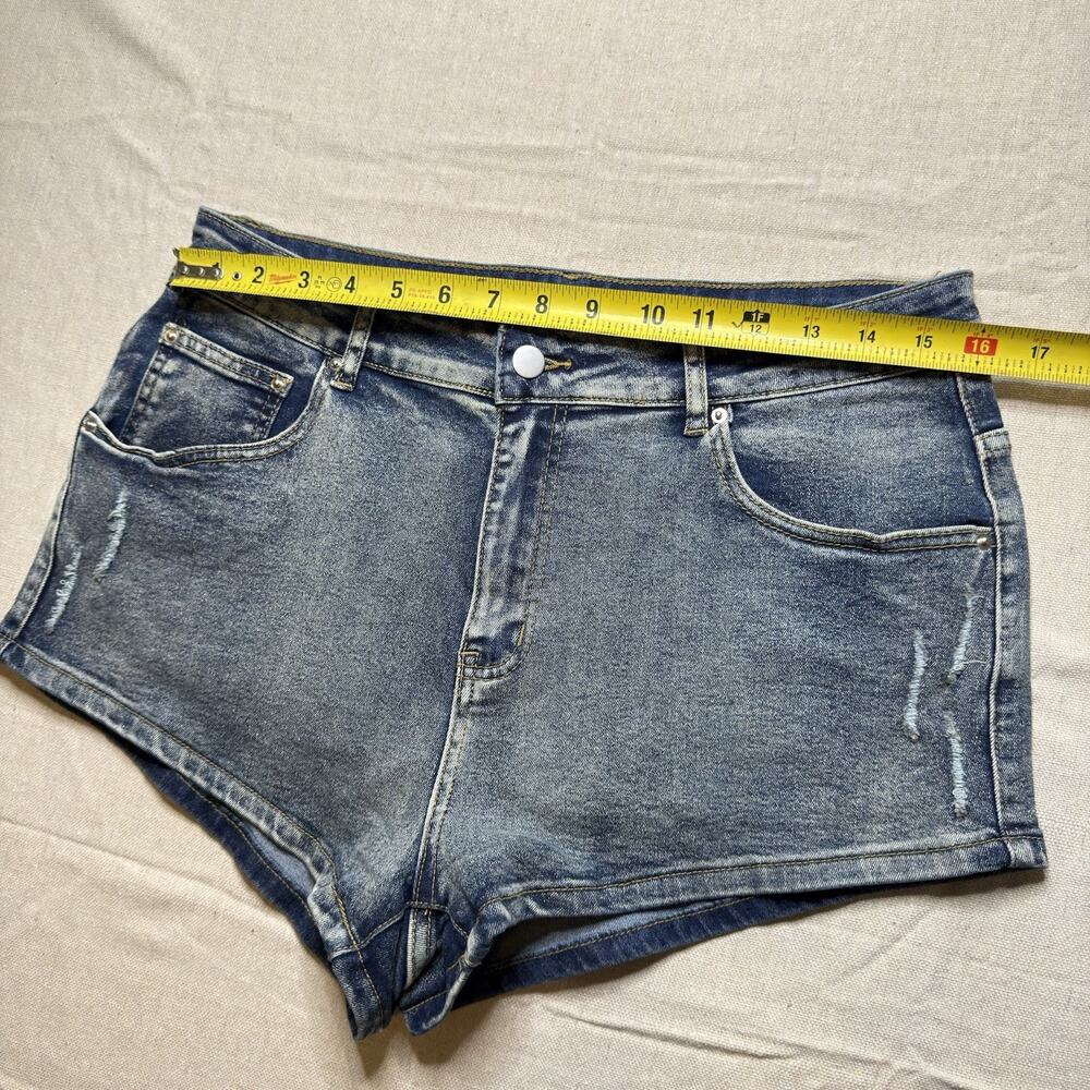 ROMWE Womens 1XL Denim Shorts NWT Blue Star Applique Y2K Festival Stretch - Picture 8 of 11